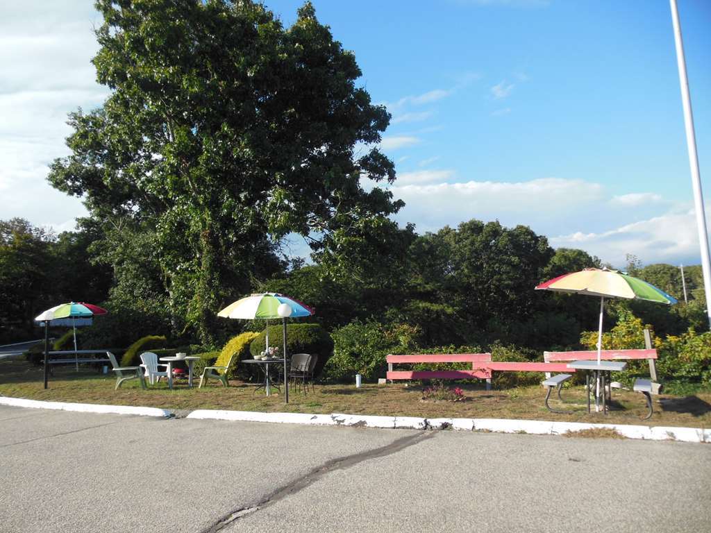 The Coast Motel Westerly Exterior foto